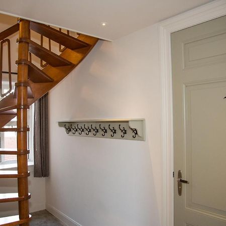 B&B Groepsaccommodatie De Pastorie Lage Mierde Экстерьер фото