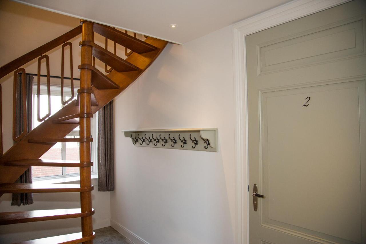 B&B Groepsaccommodatie De Pastorie Lage Mierde Экстерьер фото