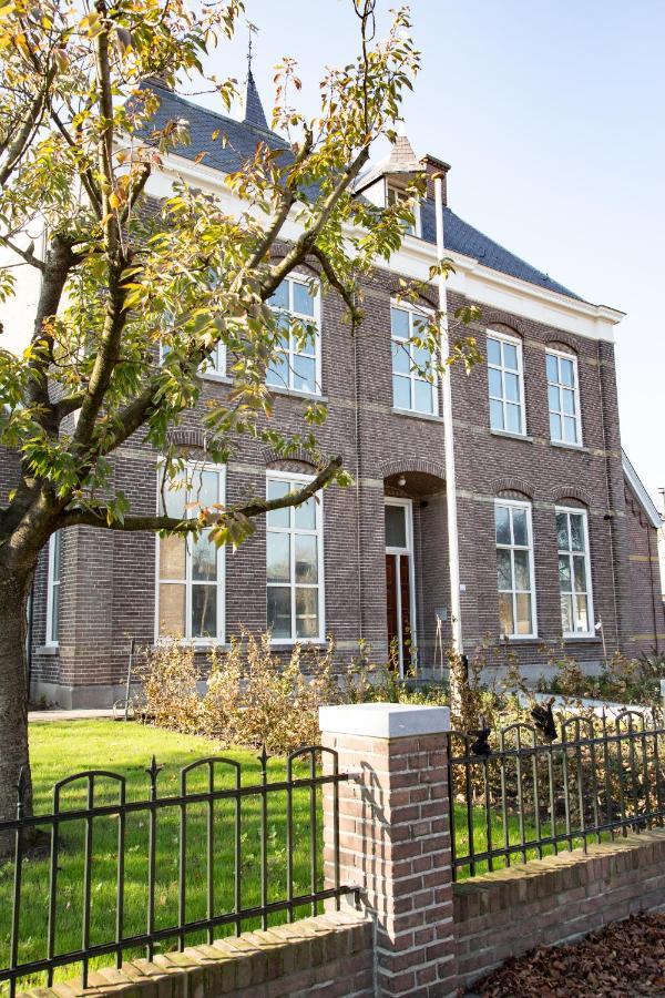 B&B Groepsaccommodatie De Pastorie Lage Mierde Экстерьер фото