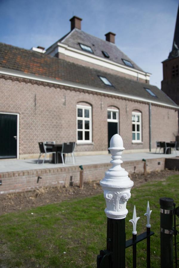 B&B Groepsaccommodatie De Pastorie Lage Mierde Экстерьер фото