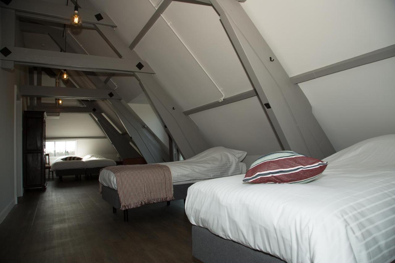B&B Groepsaccommodatie De Pastorie Lage Mierde Экстерьер фото