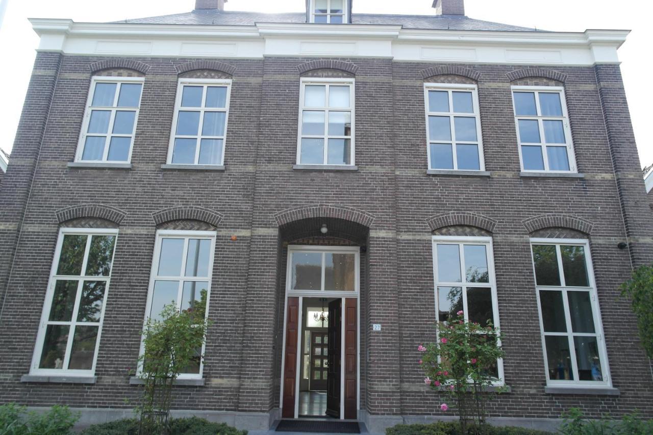 B&B Groepsaccommodatie De Pastorie Lage Mierde Экстерьер фото